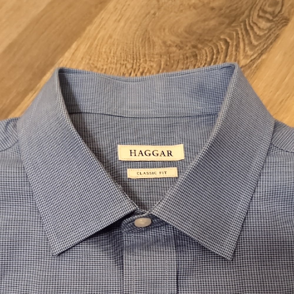 Haggar Men's Dress Shirt - Classic Blue Pattern